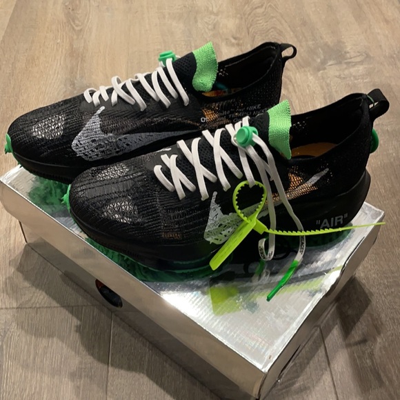 Nike Off-White Air Zoom Tempo - Picture 2 of 7